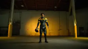 Задник до фильму"Phoenix Jones: The Rise and Fall of a Real Life Superhero" #773100
