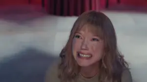 Задник до фильму"Звір" #755947