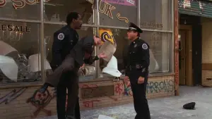 Задник до фильму"Поліцейська академія 2: Їхнє перше завдання" #305690