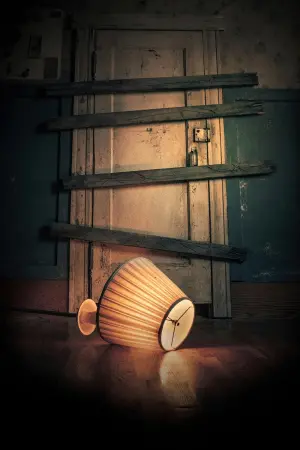 Постер до фильму"Замкнена" #252390