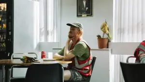 Задник до фильму"Буґонія" #511559