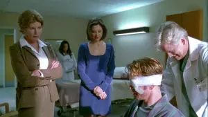 Задник до фильму"З першого погляду" #421446