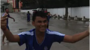 Задник до фильму"ពនេចរ" #778210