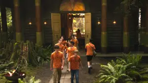 Задник до фильму"A Hero