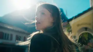 Задник до фильму"Sew Torn" #778727