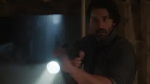 Задник до фильму"Her Life Is on the Line" #790114