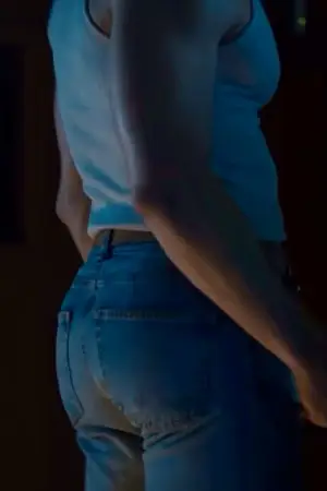 Постер до фильму"Look Behind You" #772811