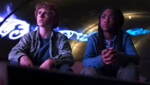 Задник до фильму"A Hero