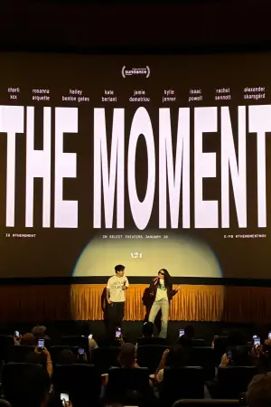 Постер до фильму"Момент" #516776