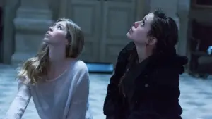 Задник до фильму"Занепалі" #302878