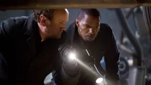 Задник до фильму"Законослухняний громадянин" #220144