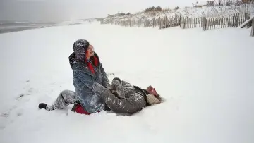 Задник до фильму"Вічне сяйво чистого розуму" #833463