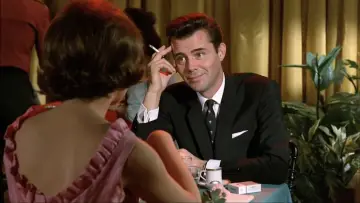Задник до фильму"Hot Enough for June" #1140223