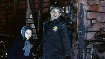 Задник до фильму"Jakob the Liar" #996452