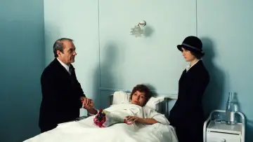Задник до фильму"Violette Nozière" #494999