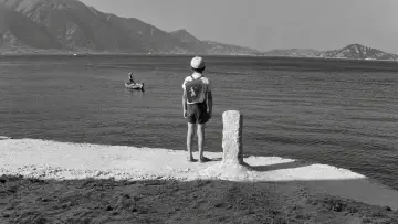 Задник до фільму "裸の島" #1635243