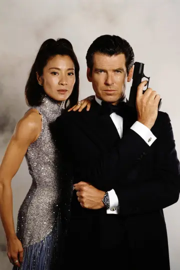 Постер до фільму "007: Завтра не помре ніколи" #964910