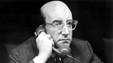 Задник до фильму"Доктор Стрейнджлав, або Як я перестав хвилюватись і полюбив бомбу" #659037