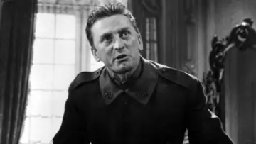 Задник до фильму"Стежки слави" #728372