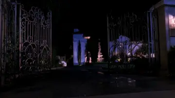 Задник до фильму"Смерть їй личить" #930195
