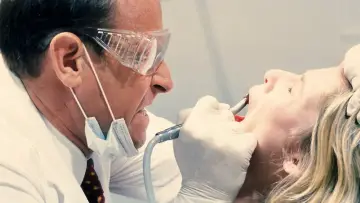 Задник до фильму"The Dentist" #412256