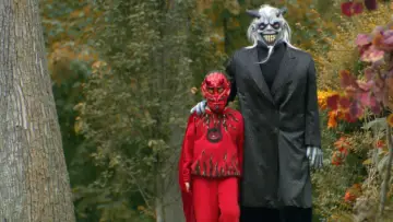 Задник до фільму "Satan
