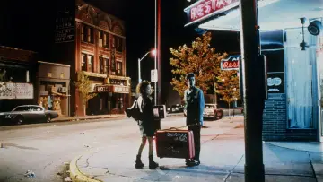 Задник до фильму"Таємничий поїзд" #955316