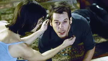 Задник до фильму"Stir of Echoes" #271873