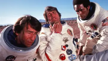 Задник до фильму"Capricorn One" #995462
