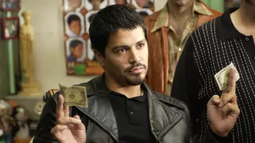 Задник до фильму"Carlito