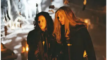 Задник до фильму"Ginger Snaps Back: The Beginning" #1055809