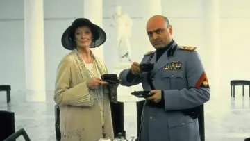 Задник до фильму"Tea with Mussolini" #435675