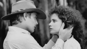 Задник до фильму"The Man From Snowy River II" #506509