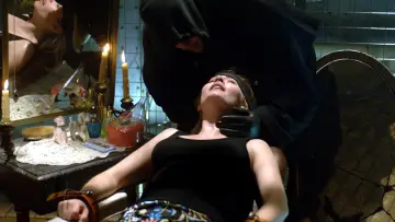 Задник до фільму "Captivity" #465951