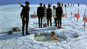 Задник до фильму"Help!" #977209