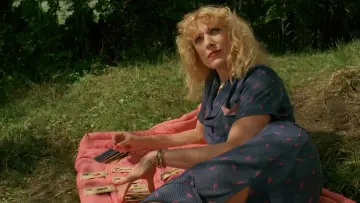 Задник до фильму"Mother