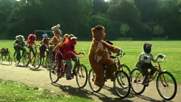 Задник до фильму"The Great Muppet Caper" #1019032