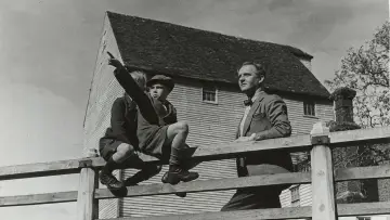 Задник до фільму "A Canterbury Tale" #1858142