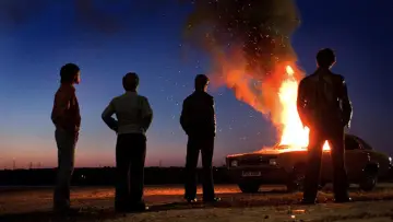 Задник до фильму"Five Minutes of Heaven" #436176