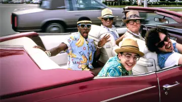 Задник до фильму"Revenge of the Nerds II: Nerds in Paradise" #425009