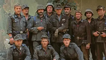 Задник до фильму"Cross of Iron" #991312