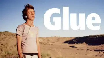 Задник до фільму "Glue" #1105949