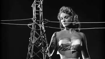 Задник до фильму"Attack of the 50 Foot Woman" #356832