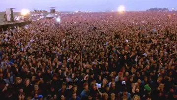 Задник до фильму"AC/DC: Live At Donington" #411838