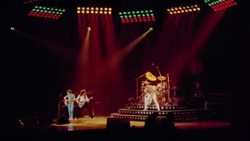 Задник до фильму"We Will Rock You" #198067