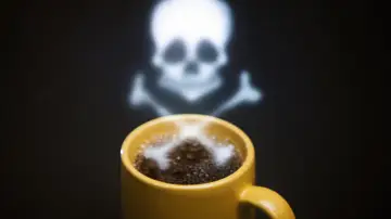 Задник до фільму "З дев