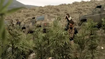 Задник до фильму"Afghan Luke" #499275