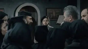 Задник до фильму"După dealuri" #469119