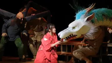 Задник до фильму"舞台『千と千尋の神隠し』" #417566