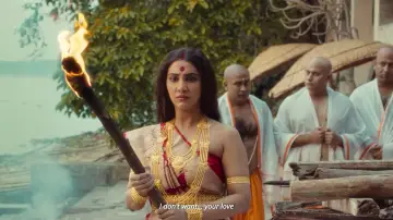 Задник до фільму "বিনোদিনী - একটি নটীর উপাখ্যান" #1070580